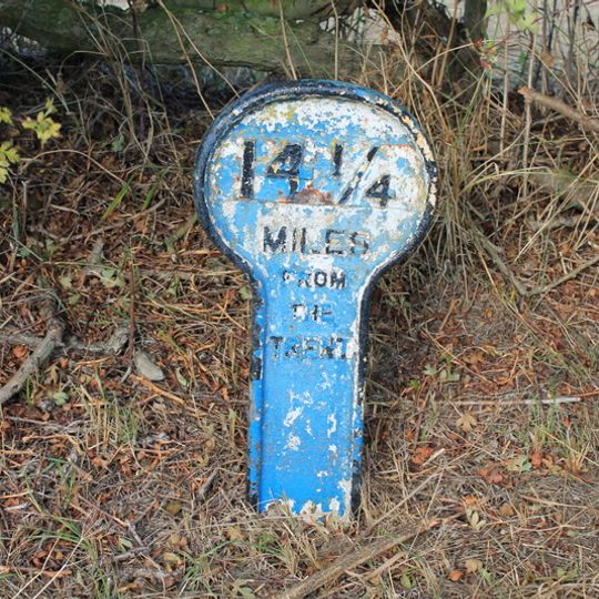 Grantham Canal, 14 1/4 Miles Post Approximately 200 Metres East Of Clarks Bridge