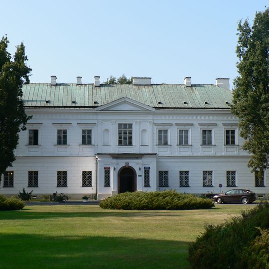 Palace and park ensemble in Falenty