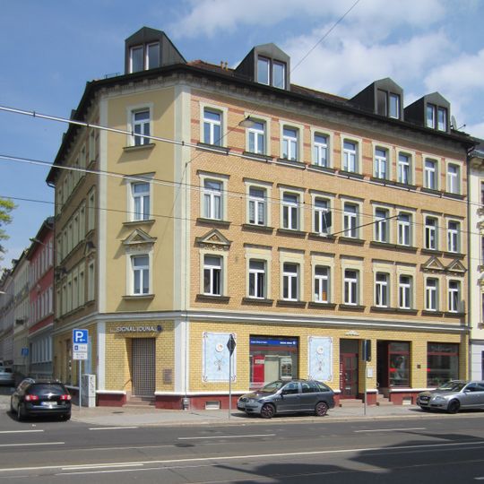 Mietshaus Georg-Schumann-Straße 332