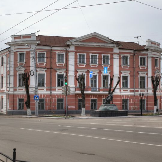 Здание гимназии