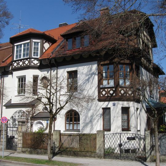 Reihenhausgruppe Kratzerstraße 20–24