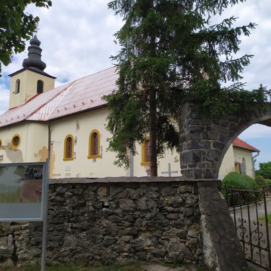 Kostol sv. Barnabáša, múr ohradný