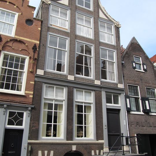 Wijnstraat 83, Dordrecht