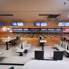 4 Seasons Bowling