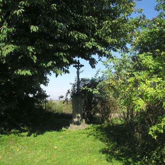 Kříž na křižovatce u Dobřejovic