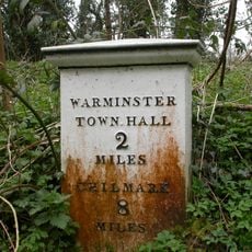 Milepost, 200m S of A303 jct