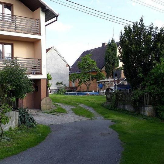 Křížový kámen v Kozmicích