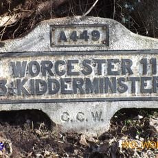 Milestone, N of old railway bridge
