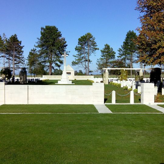 Cimetière militaire britannique de Ryes-Bazenville