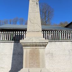 Monument aux morts de Hostiaz