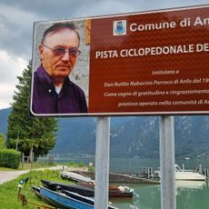 Commemorative plaque