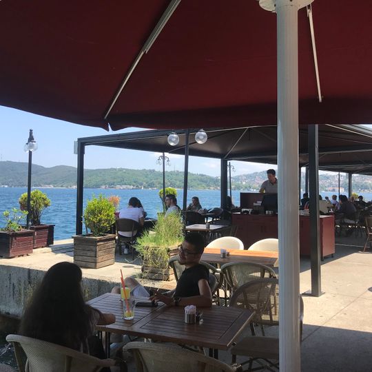 Hayrola Cafe
