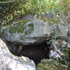 Allée couverte du Hino