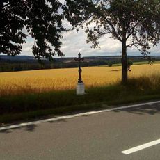 Kříž jihozápadně od Samšína