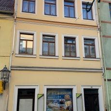 Wohnhaus in geschlossener Bebauung