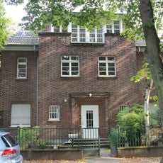 Friedrich-Wilhelm-Straße 6