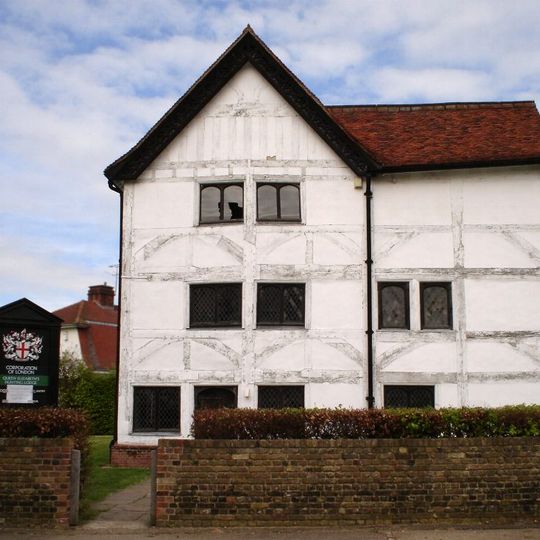 Queen Elizabeth's Hunting Lodge