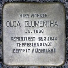 Stolperstein en memoria de Olga Blumenthal