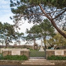 Oostduinkerke Communal Cemetery, Commonwealth Plot