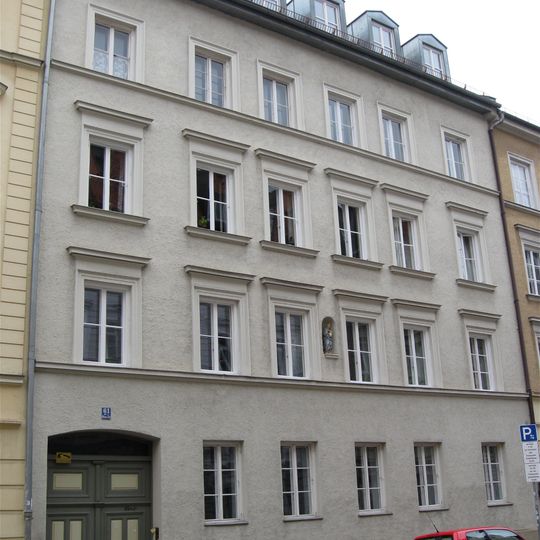 Mietshaus
