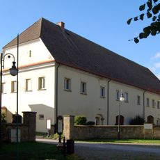 Budynek mieszkalno-gospodarczy, tzw. Długi Dom, ob. benedyktynek)