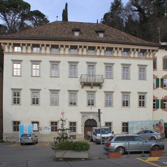 Palais Mamming Museum