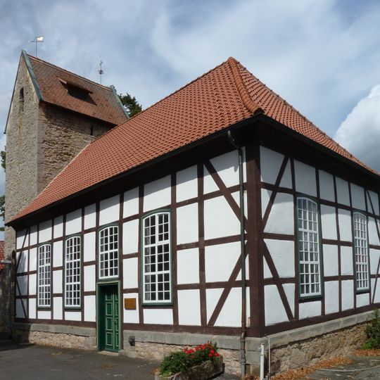 St. Crucis, Ossenfeld