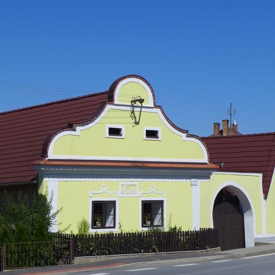 Zemědělský dvůr čp. 6