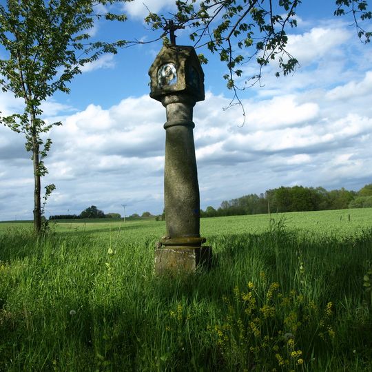 Boží muka u silnice severně od Horní Stropnice
