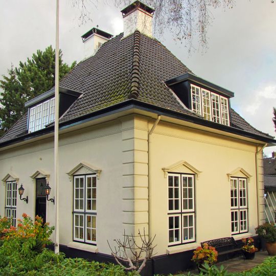 Anna Paulownalaan 23