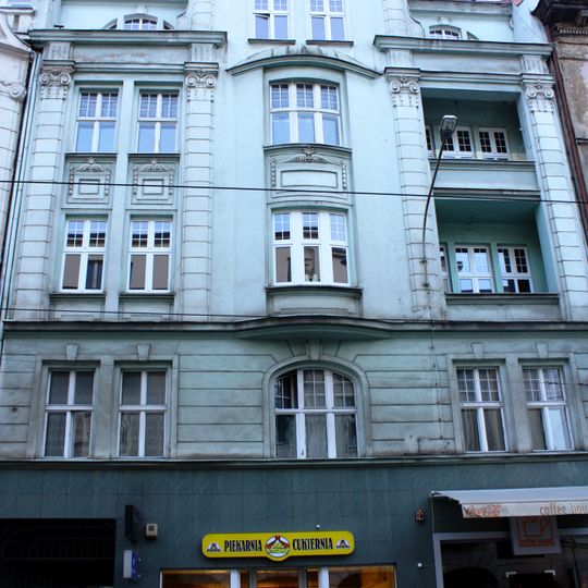 Kamienica z oficyną