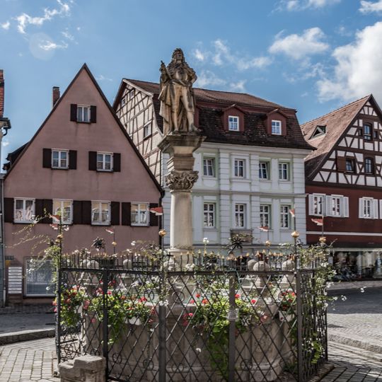 Brunnenanlage, sogenannter Schöner oder Neuer Brunnen