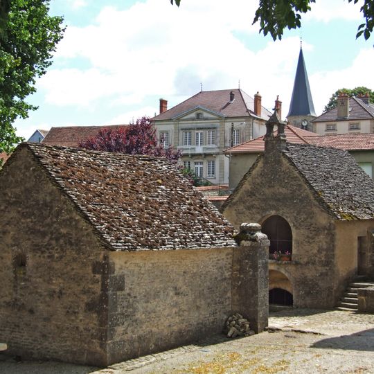 Fontaines-en-Duesmois