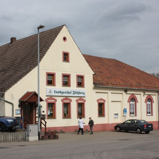 Gasthof mit Saalanbau Straße des Friedens 30