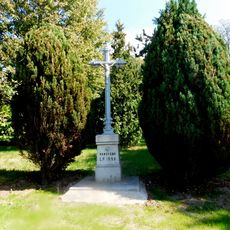 Kříž u hřbitova v Jirnách