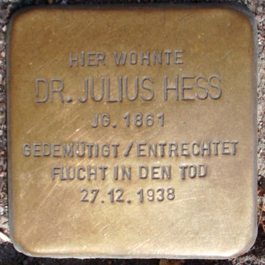 Stolperstein dedicated to Julius Hess