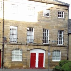 4 And 6, Bondgate Within