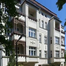 Mietshaus Mittelbruchzeile 107