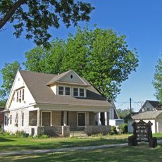 Moore-Ward Cobblestone House