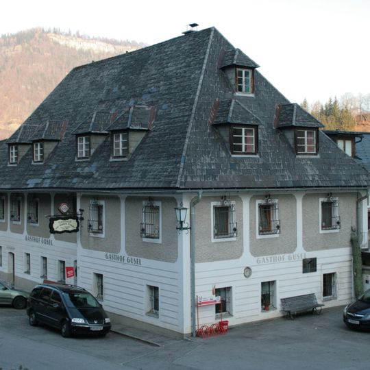 Gasthof Zur blauen Traube mit Wirtschaftsgebäude