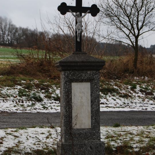 Kříž u cesty na Novou Ves