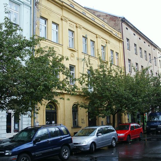 Karlínské náměstí 3