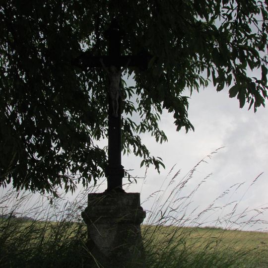 Kříž u cesty mezi Novým Rychnovem a Čejkovem