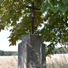 Kříž 1 km severozápadně od Hodyně
