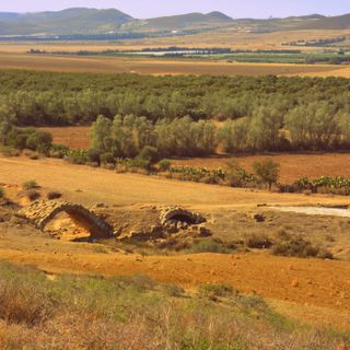 Three-arched bridge over a tributary of the Oued Miliane