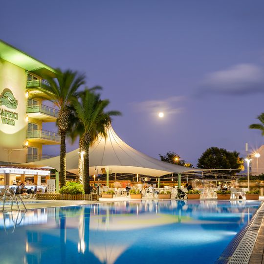 Parking Hotel Caprici Verd
