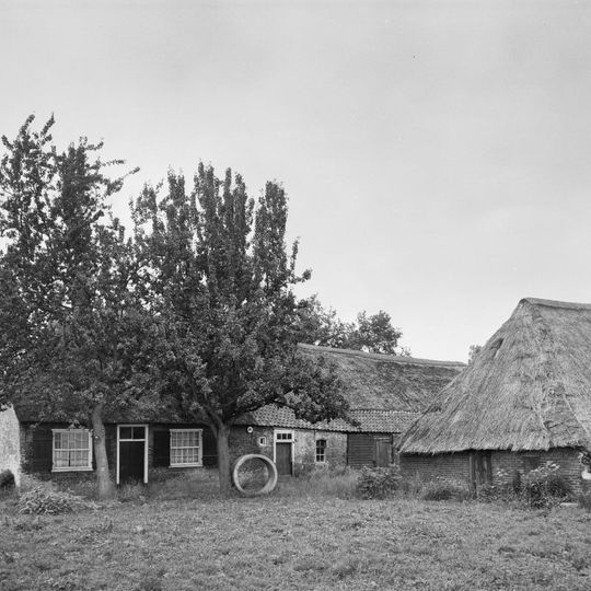 Holleneind 23a, Haaren