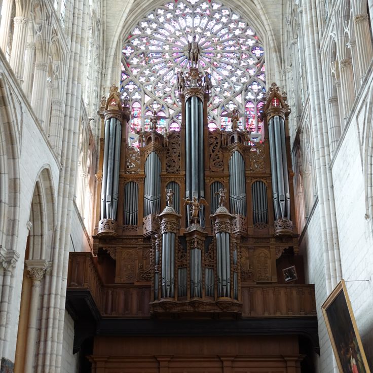 Pipe organ