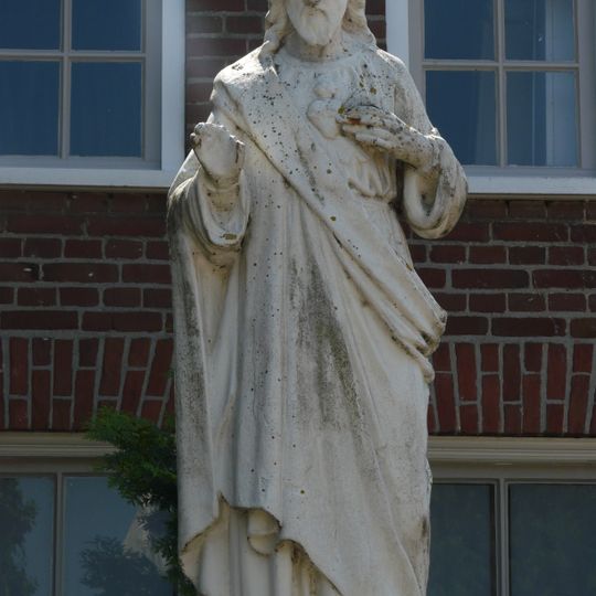 Statue of Sacred Heart of Jesus Christ