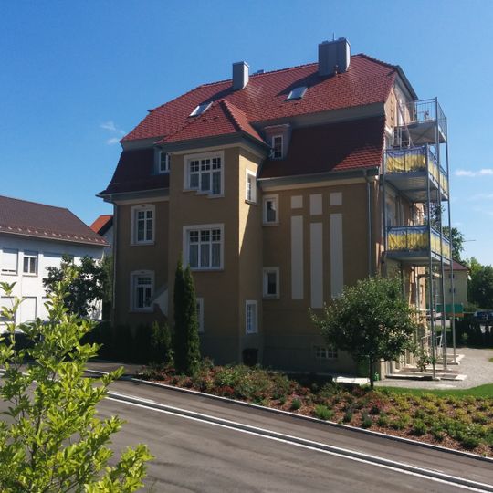 Bismarckstraße 21